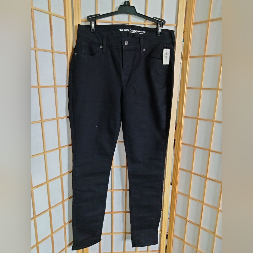 Old Navy Black Curvy Jeans women’s size 2